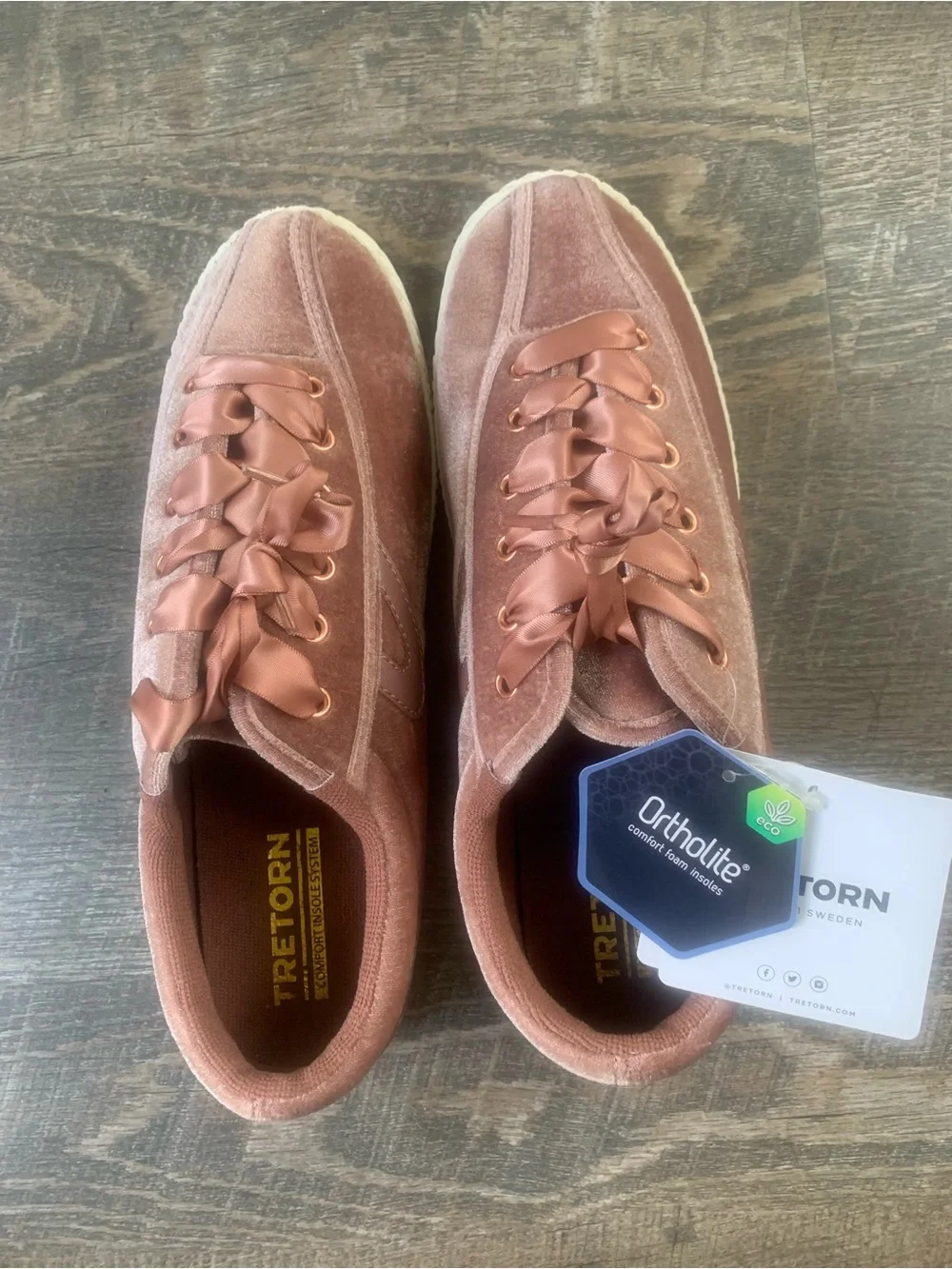 Tretorn Preppy Women's Velvet Satin Lace-Up Sneakers in Dusty Rose